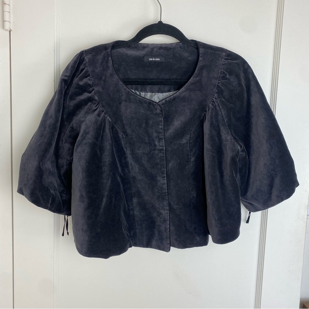 PAS DE CALAIS Charcoal Gray Velour Pelerine size Medium